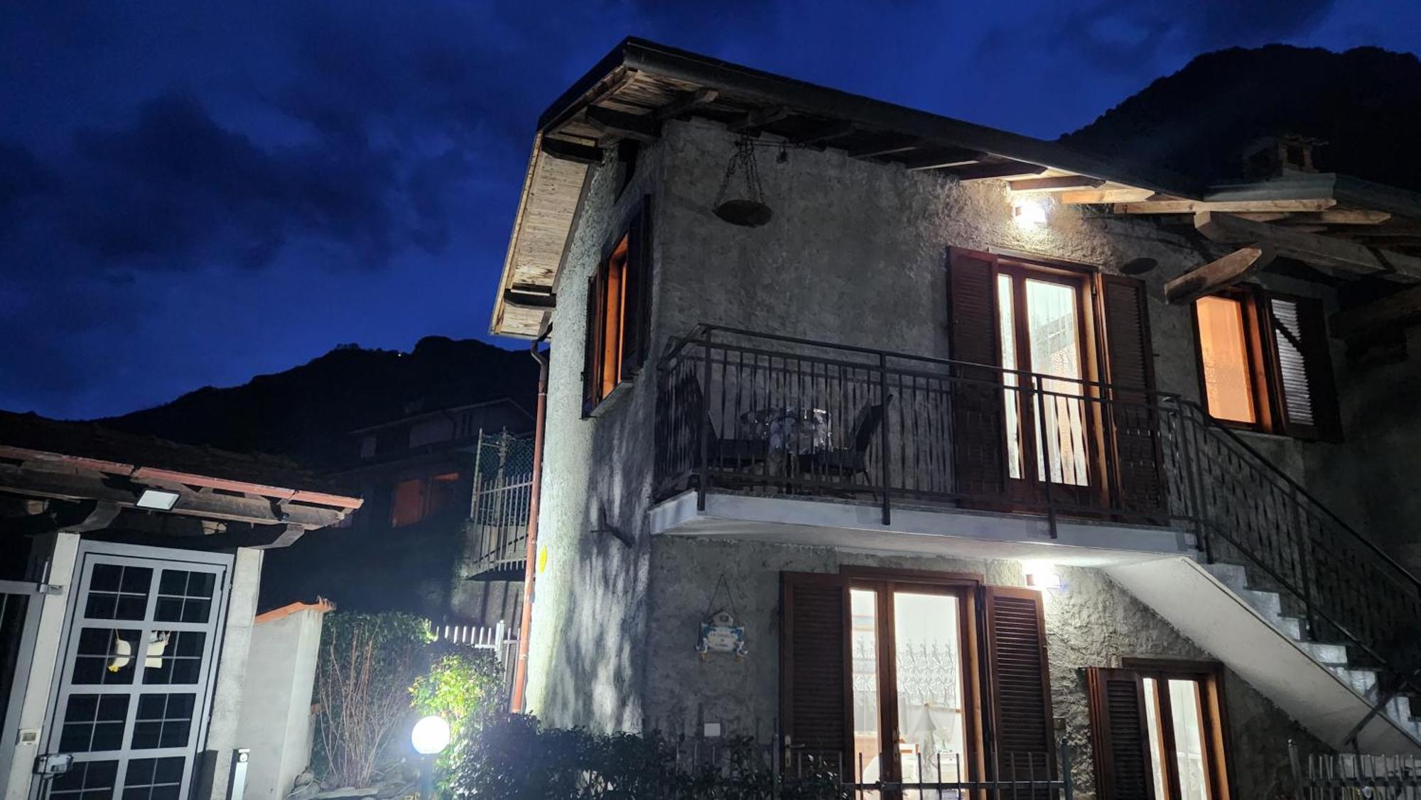 Laura'S Cottage With Lake View, Detached, 5 Kilometers From Varenna 리에르나 외부 사진