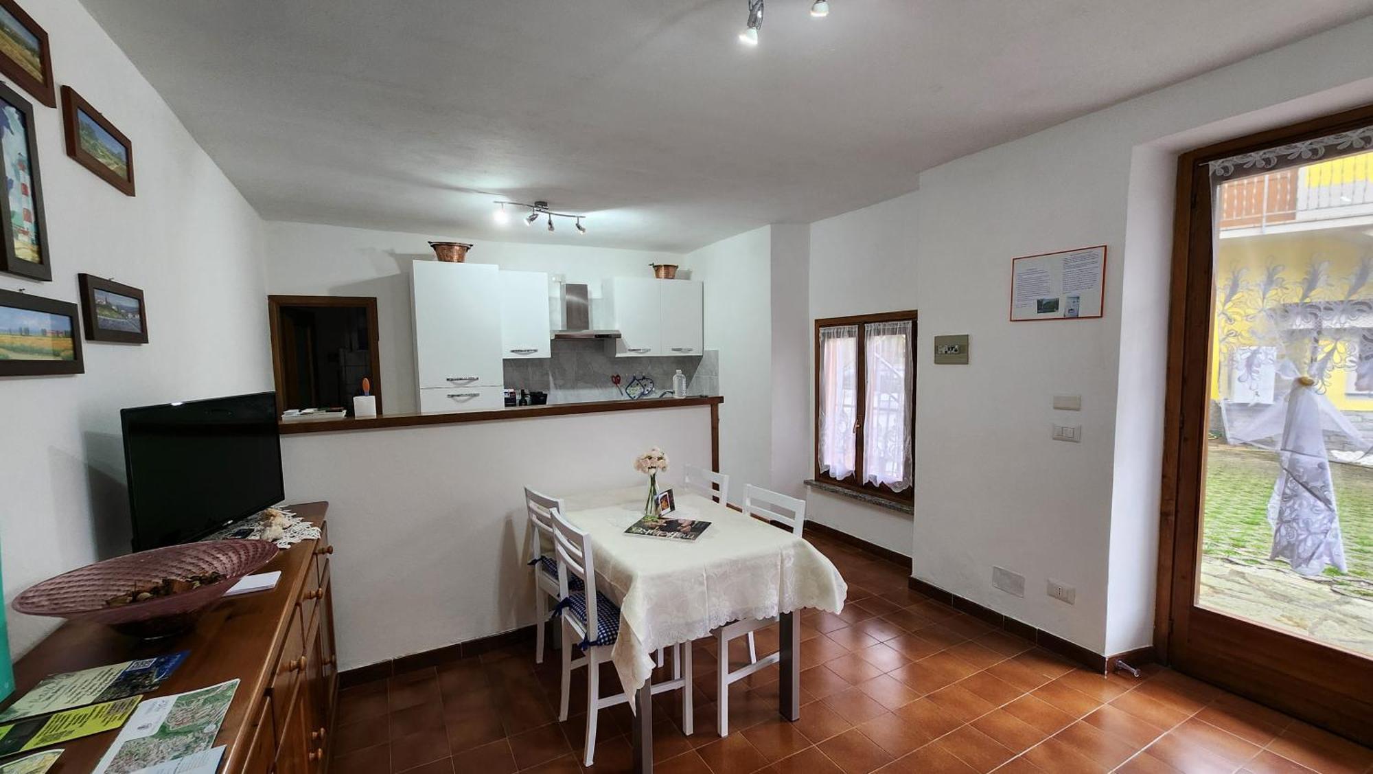 Laura'S Cottage With Lake View, Detached, 5 Kilometers From Varenna 리에르나 객실 사진