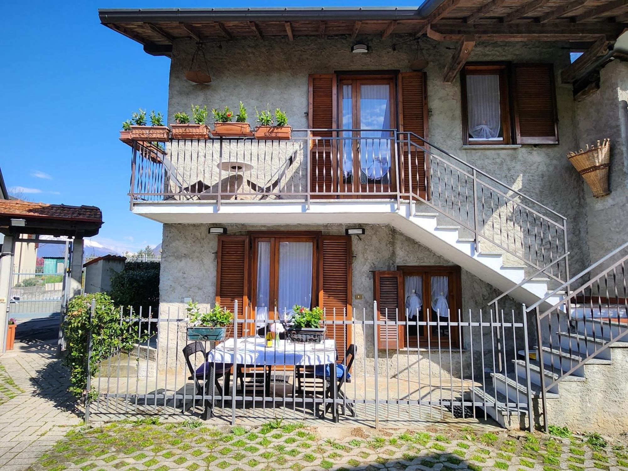 Laura'S Cottage With Lake View, Detached, 5 Kilometers From Varenna 리에르나 객실 사진